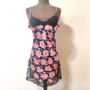 Silk and Lace Roses Nightgown S
